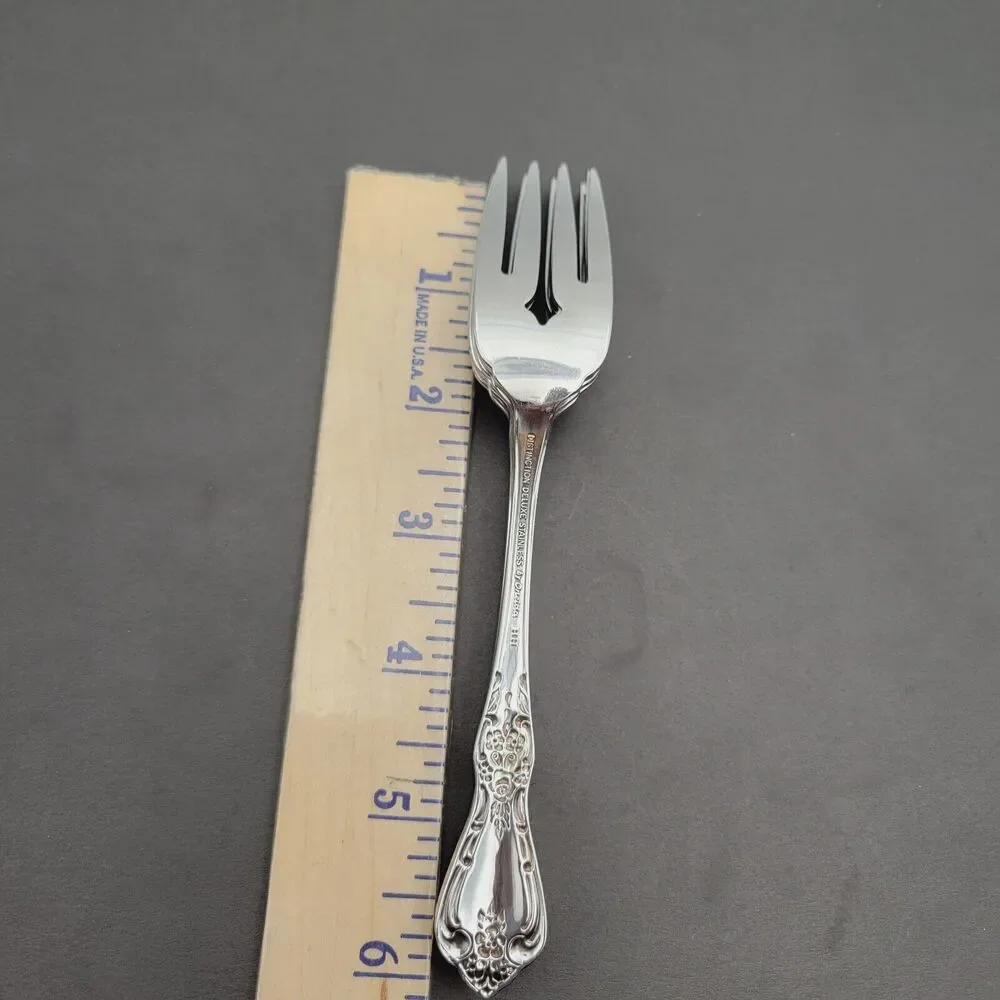 Set of 6 Oneida Salad Fork KENNETT Square Distinction Deluxe STAINLESS STEEL